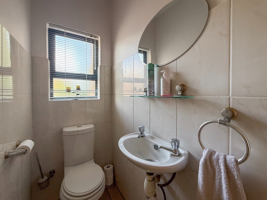 3 Bedroom Property for Sale in Melodie North West